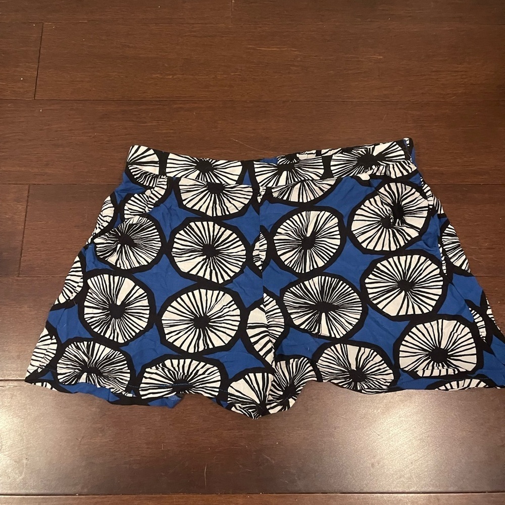 guc marimekko for target collab Blue White black Patterned Shorts medium